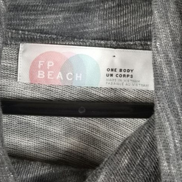 Free People Beach Heathered Grey Cowl Neck Lightweight Sweater OSFM - Picture 6 of 7